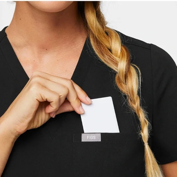 *Brand New* Figs Black Zamora Jogger Pants and Casma Three-Pocket Top Scrub Set - Picture 4 of 8